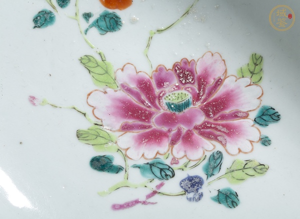 古玩花鳥(niǎo)紋粉彩碗真品鑒賞圖