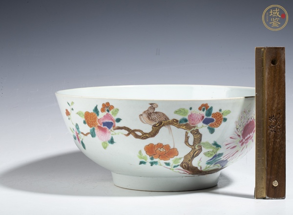 古玩陶瓷花鳥紋粉彩碗真品鑒賞圖