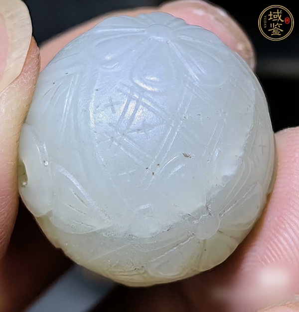 古玩玉器和田玉雕“花卉紋珠”真品鑒賞圖