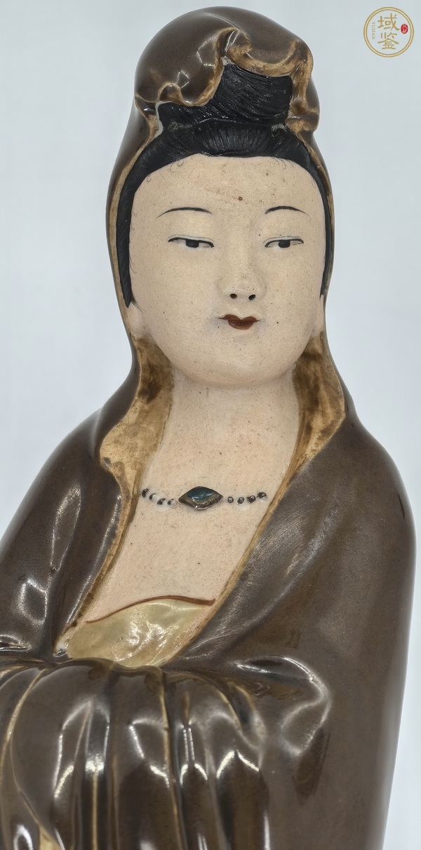 古玩陶瓷醬釉觀音瓷塑像真品鑒賞圖