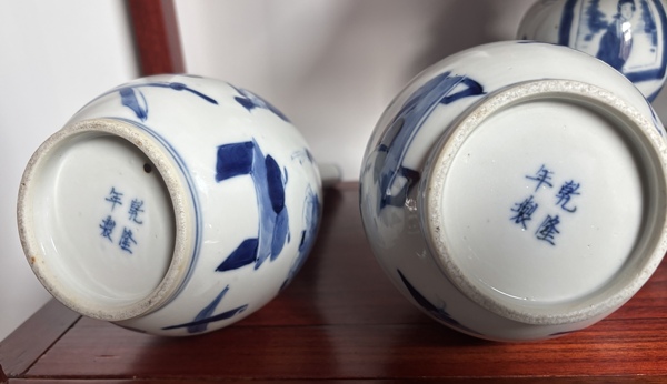 古玩陶瓷清光緒 青花市井人物故事膽瓶一對拍賣，當前價格12988元