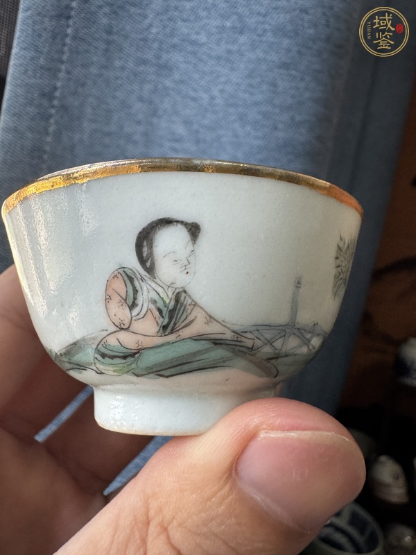 古玩陶瓷油粉彩人物紋茶碗真品鑒賞圖