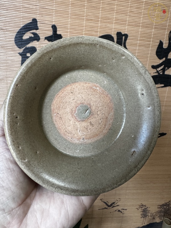 古玩陶瓷龍泉青瓷盤真品鑒賞圖