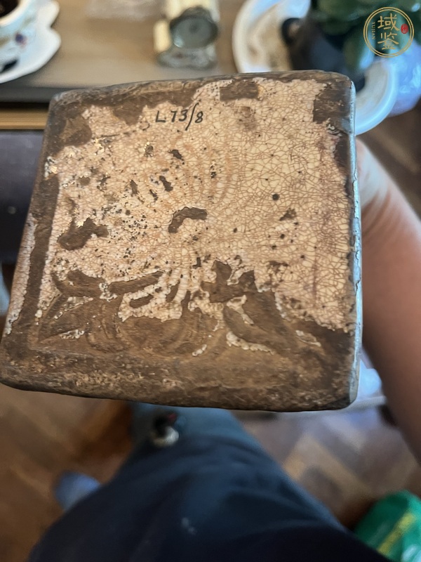 古玩陶瓷白釉印花枕真品鑒賞圖