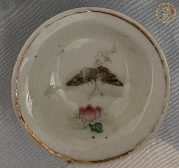 古玩陶瓷青花粉彩描金盤真品鑒賞圖