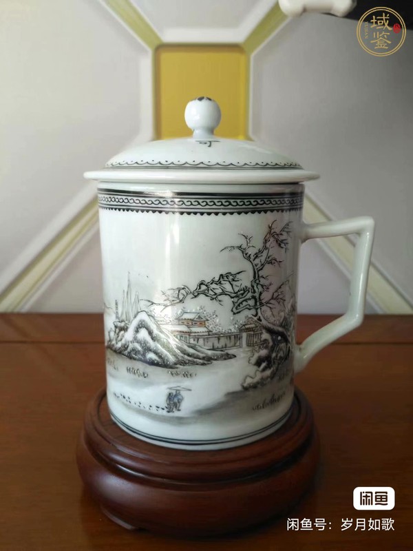 古玩陶瓷雪景圖執(zhí)杯真品鑒賞圖