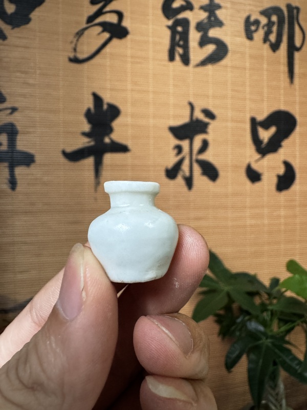 古玩轉(zhuǎn)賣德化白瓷罐拍賣，當前價格0元