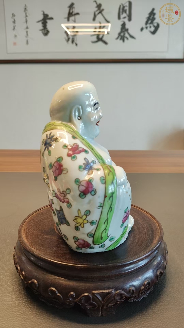 古玩陶瓷民國粉彩彌勒佛造像真品鑒賞圖