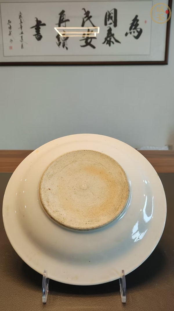 古玩陶瓷胭脂紅釉盤真品鑒賞圖