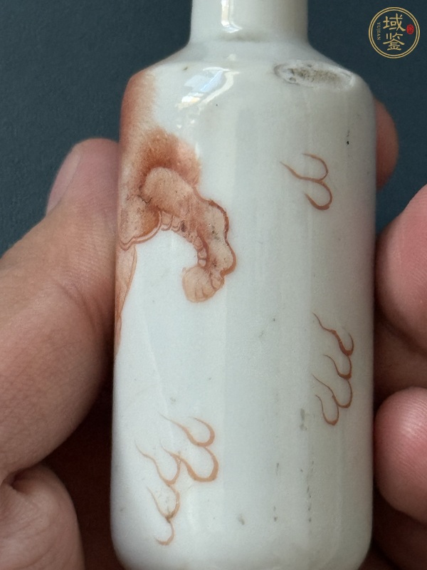 古玩陶瓷鼻煙壺真品鑒賞圖
