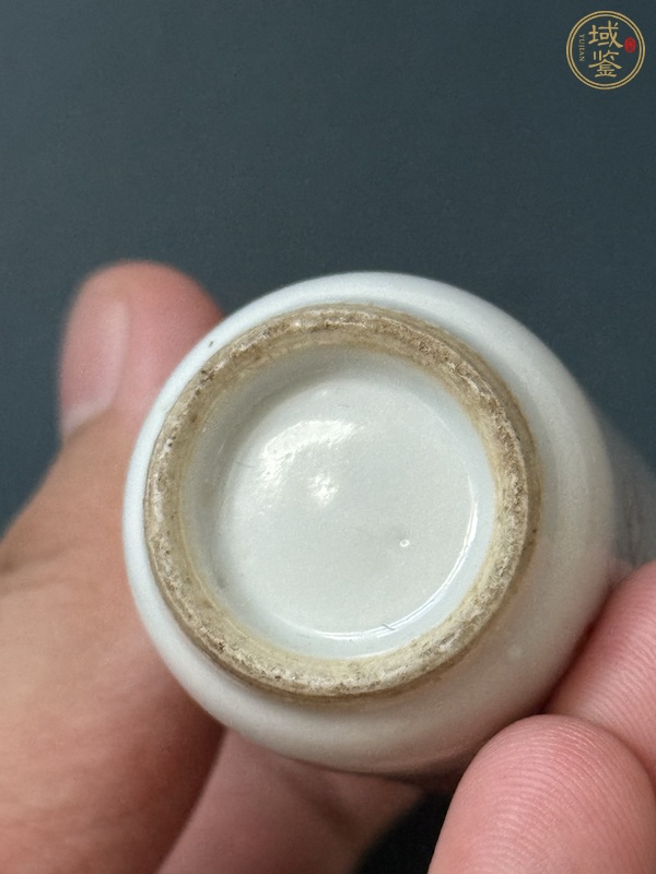 古玩陶瓷鼻煙壺真品鑒賞圖