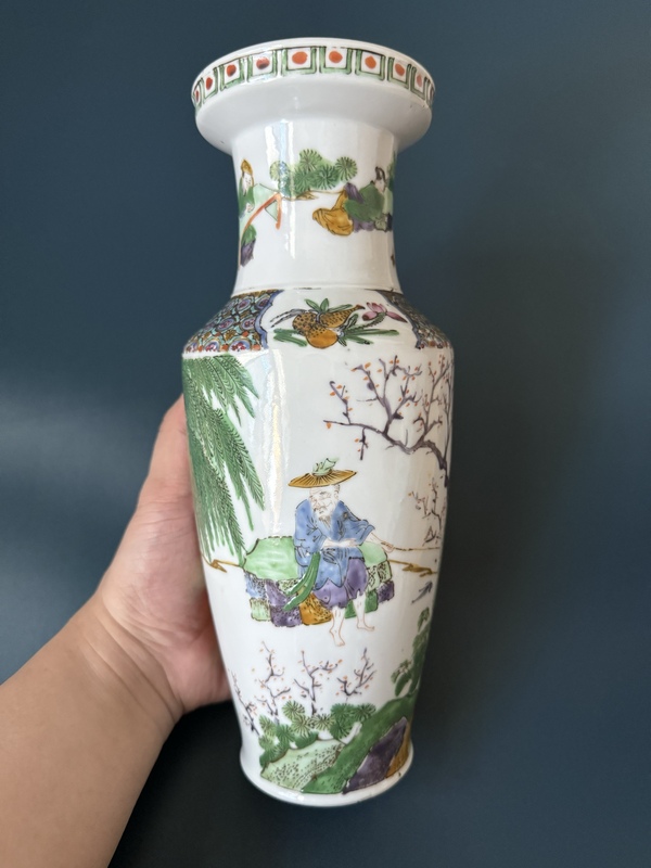古玩轉賣清·咸豐廣彩文王訪賢軟棒槌瓶拍賣，當前價格0元