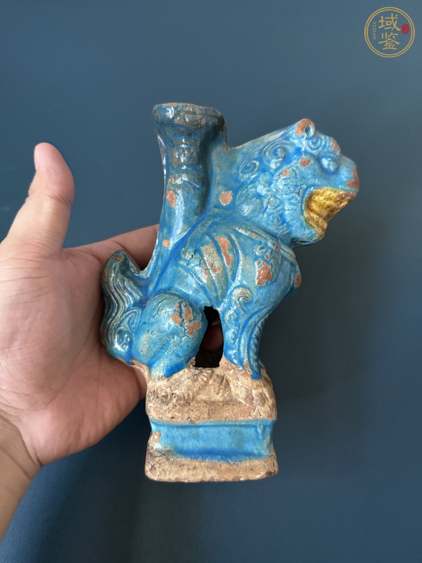 古玩陶瓷獅子燈臺真品鑒賞圖