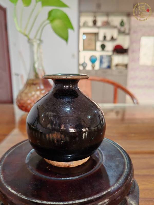 古玩陶瓷黑釉撇口瓶真品鑒賞圖