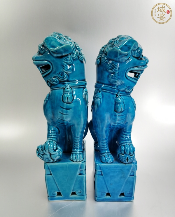 古玩陶瓷孔雀藍釉獅子擺件真品鑒賞圖