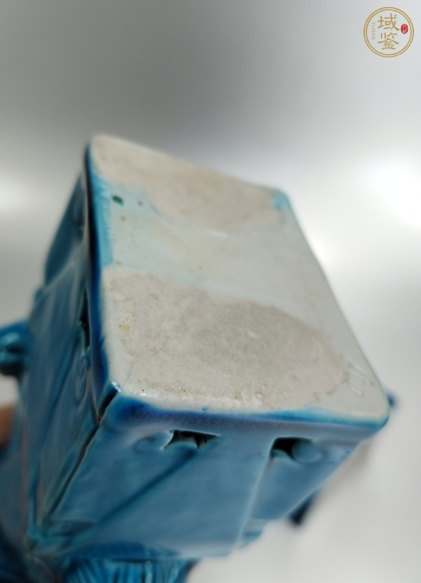 古玩陶瓷孔雀藍釉獅子擺件真品鑒賞圖