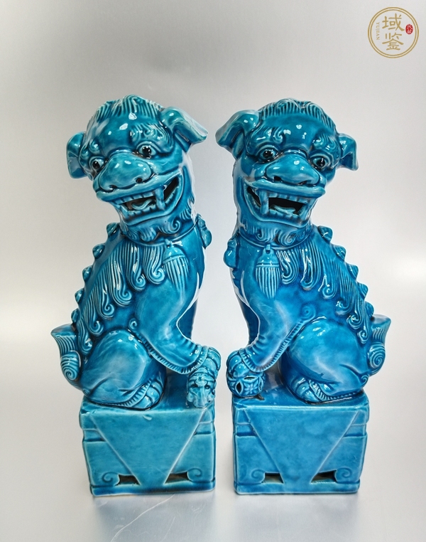 古玩陶瓷孔雀藍釉獅子擺件真品鑒賞圖
