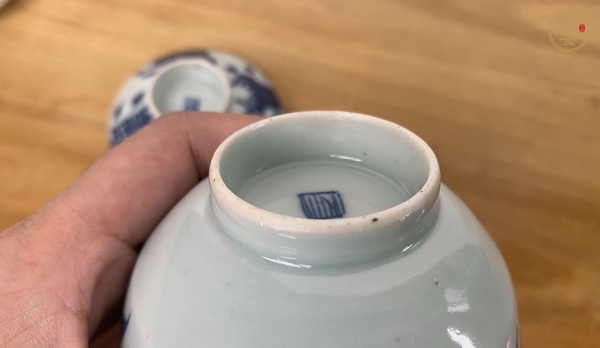 古玩陶瓷青花蓋碗真品鑒賞圖