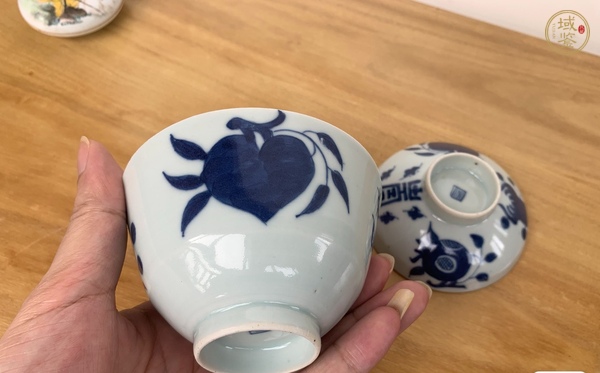 古玩陶瓷青花蓋碗真品鑒賞圖