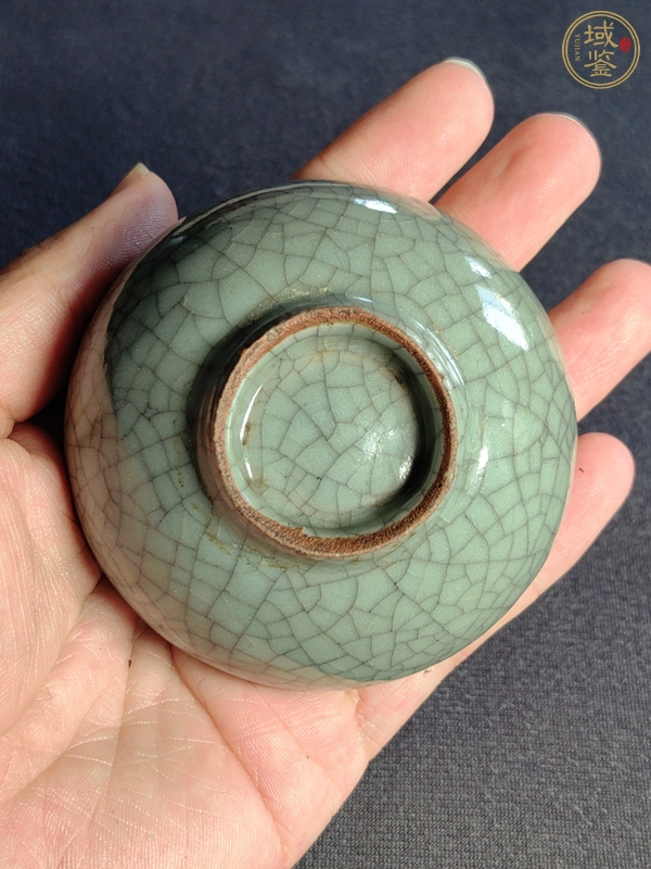 古玩青釉杯真品鑒賞圖