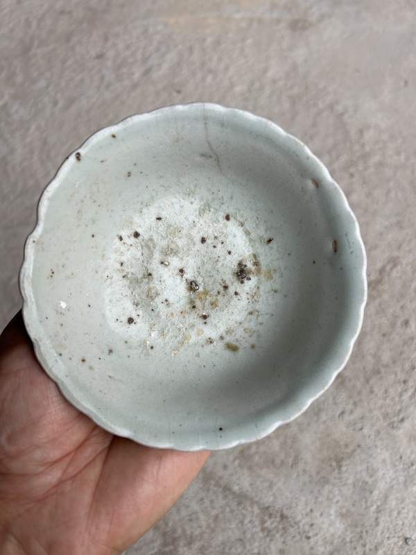 古玩陶瓷樞府卵白釉花口碗拍賣，當前價格255元