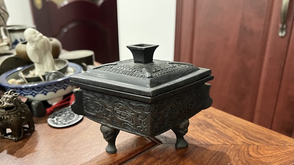 古玩轉賣晚清薰香爐拍賣，當前價格946元