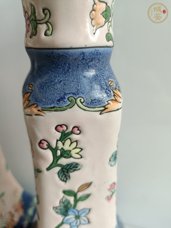 古玩陶瓷彩繪花卉紋燭臺真品鑒賞圖