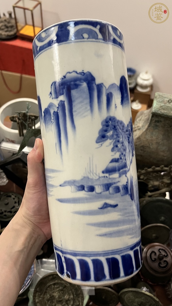 古玩陶瓷山水紋青花帽筒真品鑒賞圖