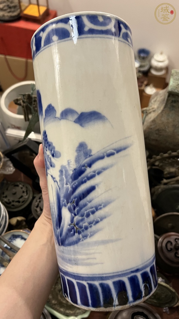 古玩陶瓷山水紋青花帽筒真品鑒賞圖