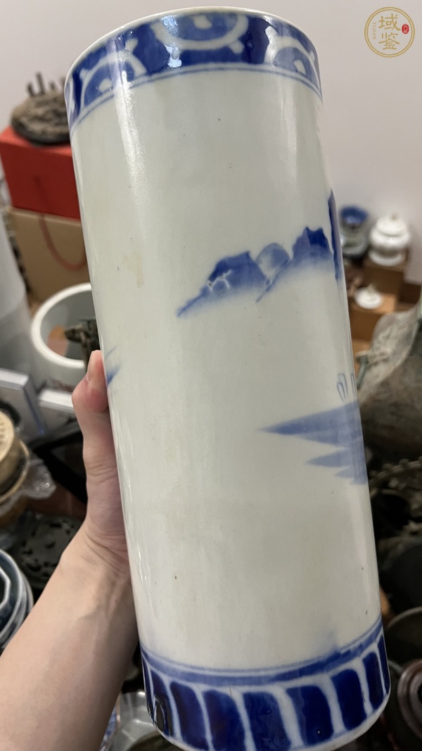 古玩陶瓷山水紋青花帽筒真品鑒賞圖