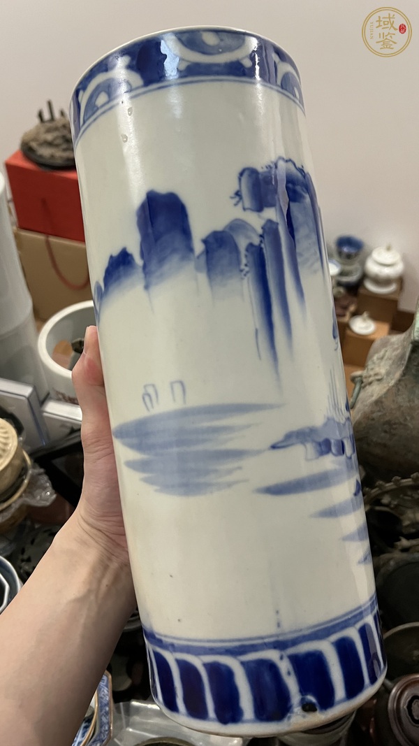 古玩陶瓷山水紋青花帽筒真品鑒賞圖