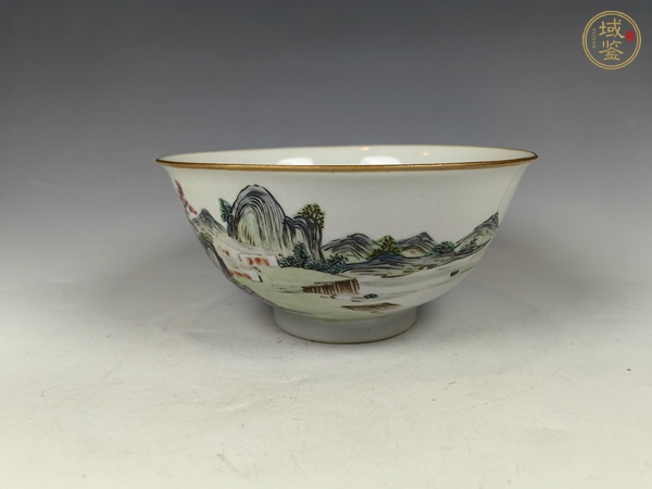 古玩陶瓷清乾隆粉彩山水風景紋賞碗真品鑒賞圖