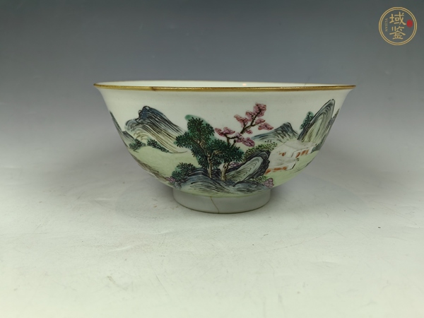 古玩陶瓷清乾隆粉彩山水風景紋賞碗真品鑒賞圖