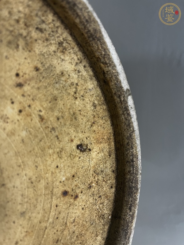 古玩陶瓷藍釉地開光五彩人物花鳥紋缸真品鑒賞圖