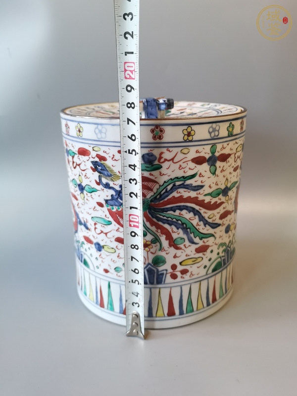 古玩陶瓷龍鳳紋青花五彩蓋罐真品鑒賞圖