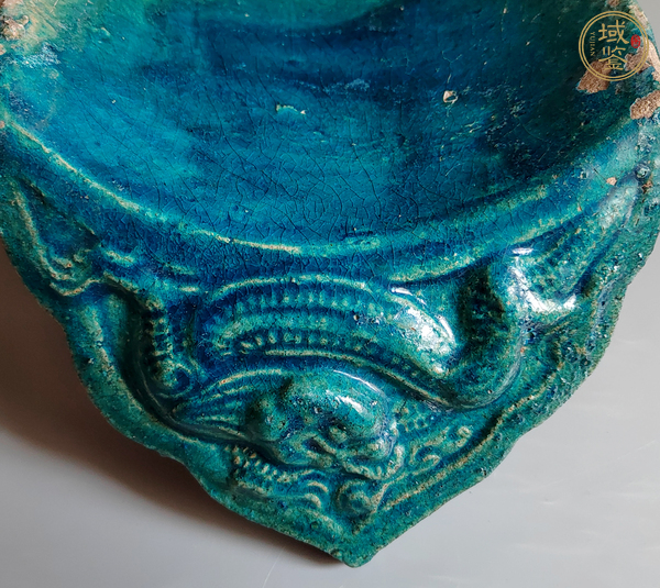 古玩陶瓷孔雀藍(lán)釉龍紋瓦當(dāng)真品鑒賞圖