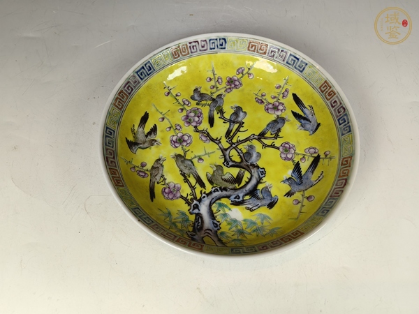 古玩陶瓷晚清民國粉彩喜鵲登梅賞盤真品鑒賞圖