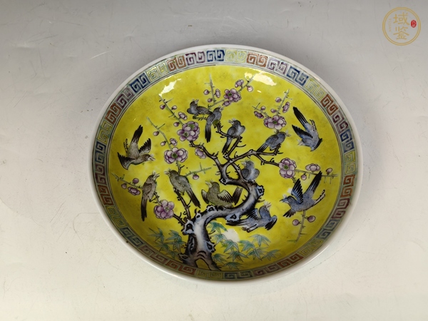 古玩陶瓷晚清民國粉彩喜鵲登梅賞盤真品鑒賞圖