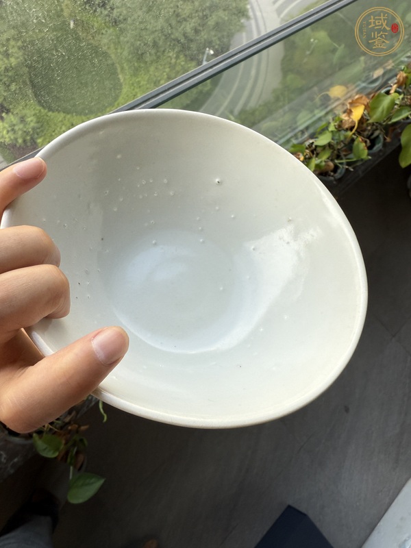 古玩陶瓷晚唐白釉大碗真品鑒賞圖