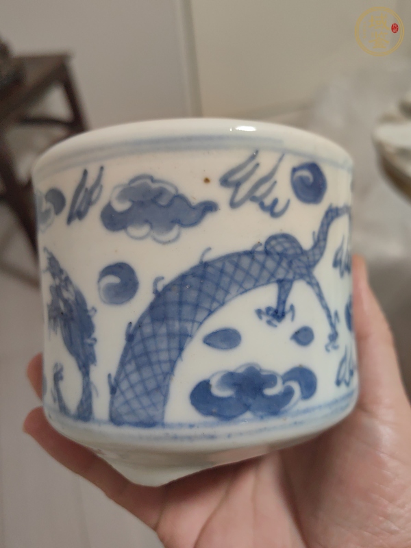 古玩陶瓷青花雙龍戲珠紋爐真品鑒賞圖