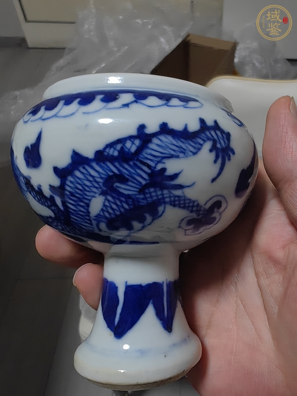 古玩陶瓷二龍戲珠青花豆真品鑒賞圖