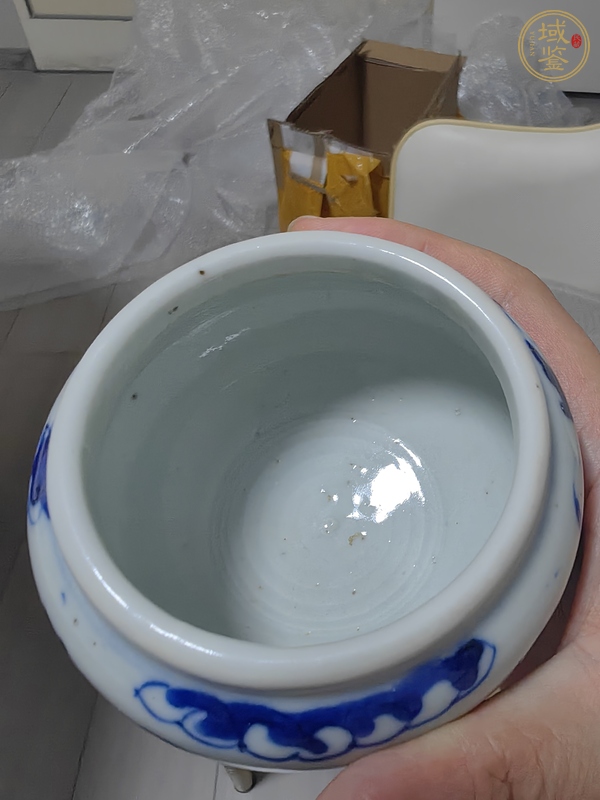 古玩陶瓷二龍戲珠青花豆真品鑒賞圖