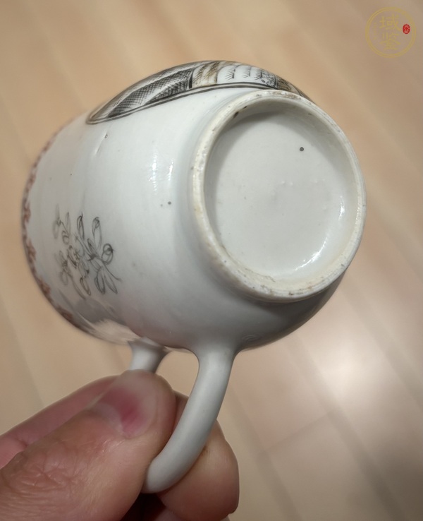 古玩陶瓷墨彩礬紅西洋人物馬克杯真品鑒賞圖