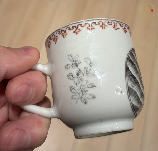 古玩陶瓷墨彩礬紅西洋人物馬克杯真品鑒賞圖