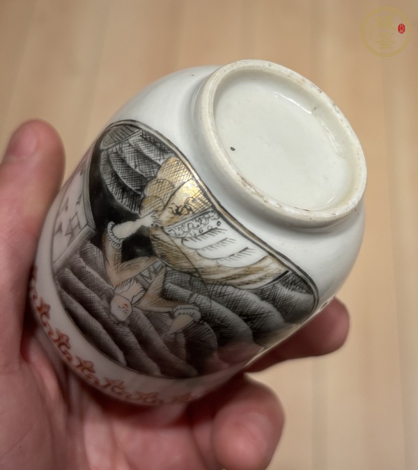 古玩陶瓷墨彩礬紅西洋人物馬克杯真品鑒賞圖