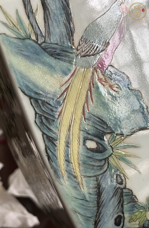 古玩陶瓷花鳥(niǎo)紋瓶真品鑒賞圖