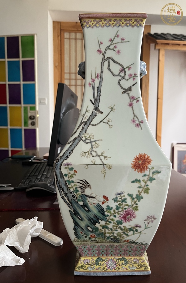 古玩陶瓷花鳥(niǎo)紋瓶真品鑒賞圖
