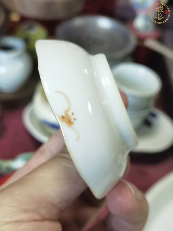 古玩陶瓷鶴紋粉彩盤真品鑒賞圖