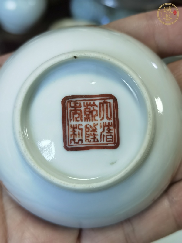 古玩鶴紋粉彩盤真品鑒賞圖