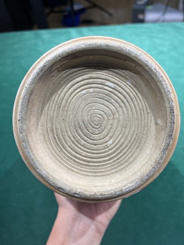 古玩陶瓷清中期 哥釉粉彩團鶴紋雙耳瓶拍賣,當前價格8500元